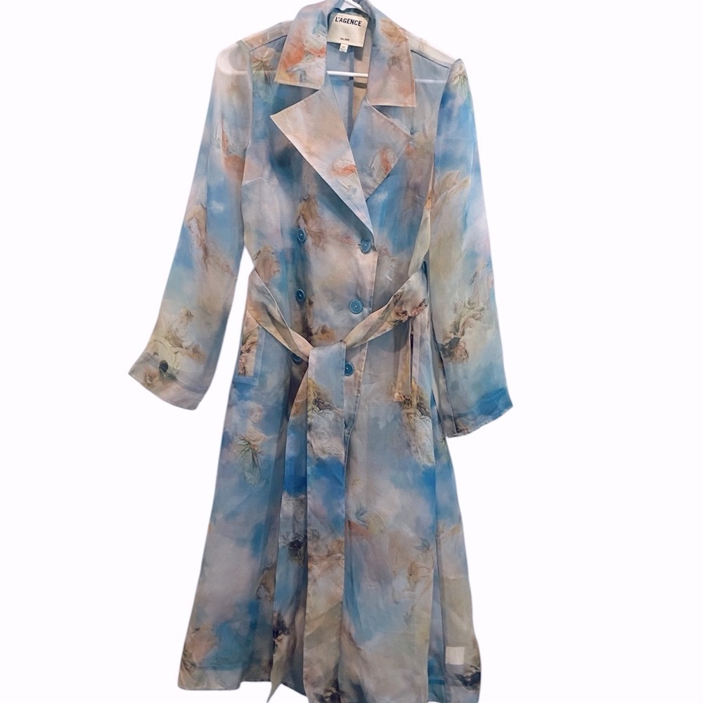 L’agance Sheer doublebreasted trenchcoat in Renaissance pattern. Excellent
